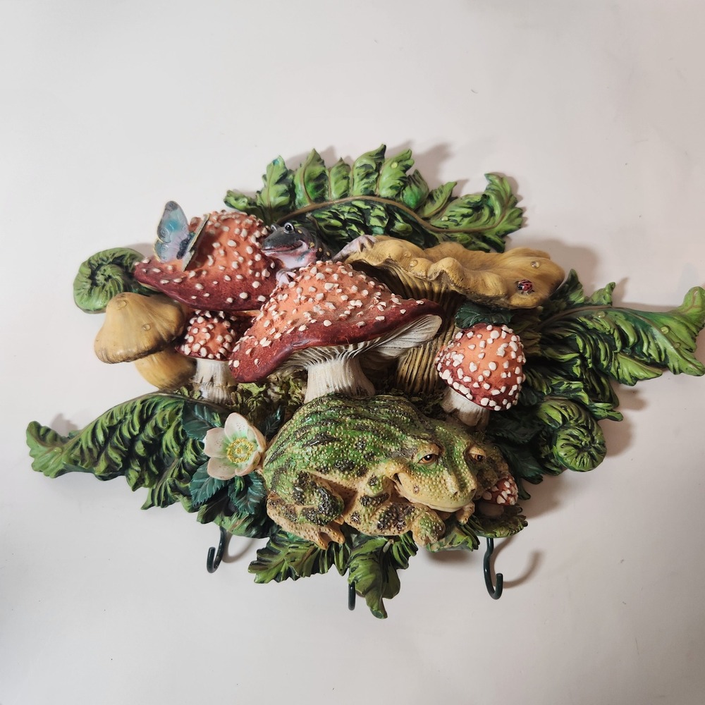 RainForest Collectibles Frog Mushroom Wall Hook Rack Cottagecore Decor